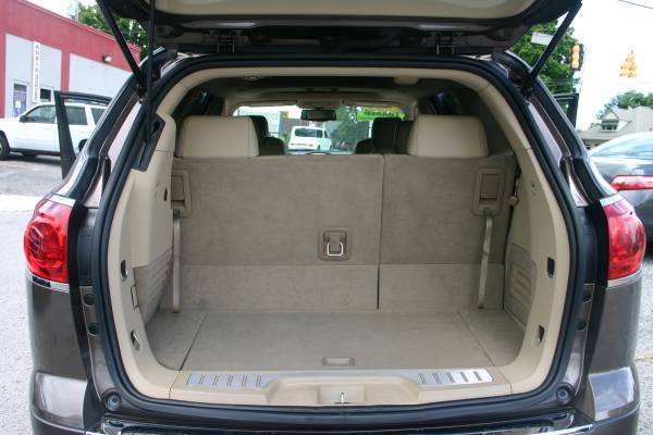 2009 Buick Enclave - cars & trucks - by dealer - vehicle automotive... for sale in mcminnville, KY – photo 20
