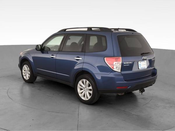 2012 Subaru Forester 2.5X Premium Sport Utility 4D hatchback Blue -... for sale in Bakersfield, CA – photo 7