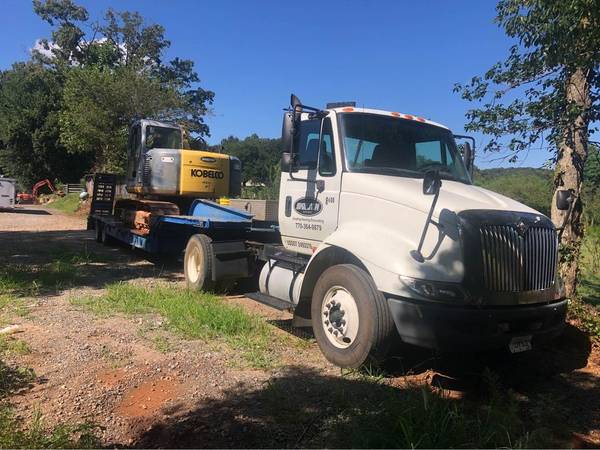 2006 International Tractor 35 Ton Lowboy for sale in Cleveland, GA – photo 2