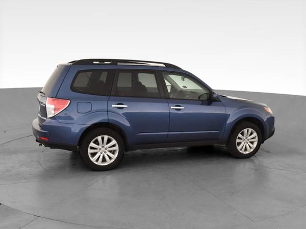 2012 Subaru Forester 2.5X Premium Sport Utility 4D hatchback Blue -... for sale in Bakersfield, CA – photo 12