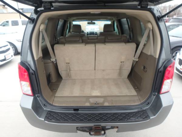 2007 Nissan Pathfinder LE Gray for sale in URBANDALE, IA – photo 4