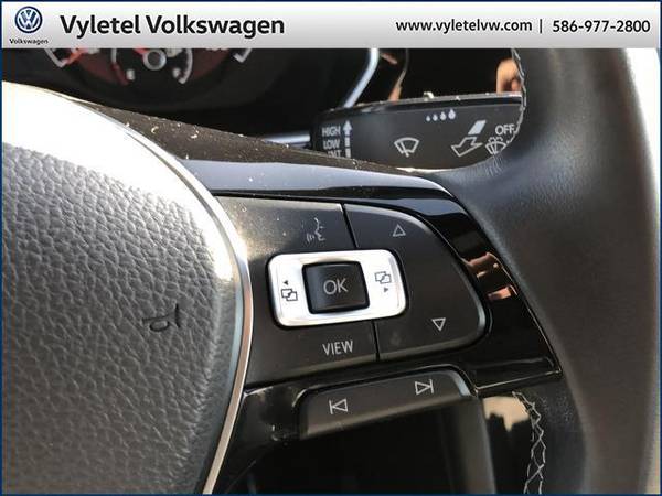 2019 Volkswagen Jetta sedan R-Line Auto w/SULEV - Volkswagen Deep for sale in Sterling Heights, MI – photo 22
