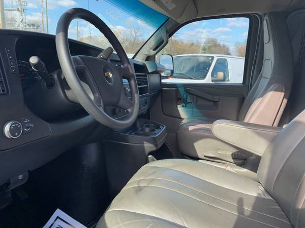 2017 Chevy Express 3500 6.0L V8 50K Miles, WWW.ECONOMYVANSAUTO.COM -... for sale in Nashville, AL – photo 8