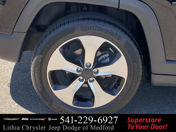 2018 Jeep Compass Latitude FWD - - by dealer - vehicle for sale in Medford, OR – photo 7