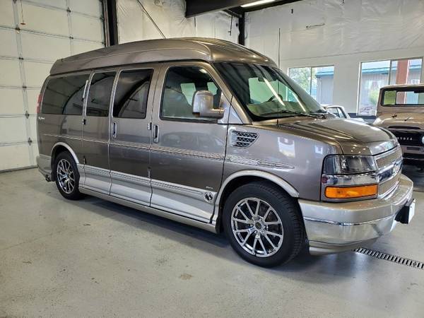2011 Chevrolet Express Passenger AWD 1500 135 Explorer Limited... for sale in Bend, OR – photo 3