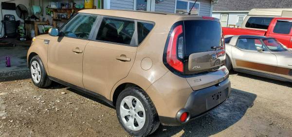 2014 Kia Soul Base - cars & trucks - by dealer - vehicle automotive... for sale in Old Town, ME – photo 4