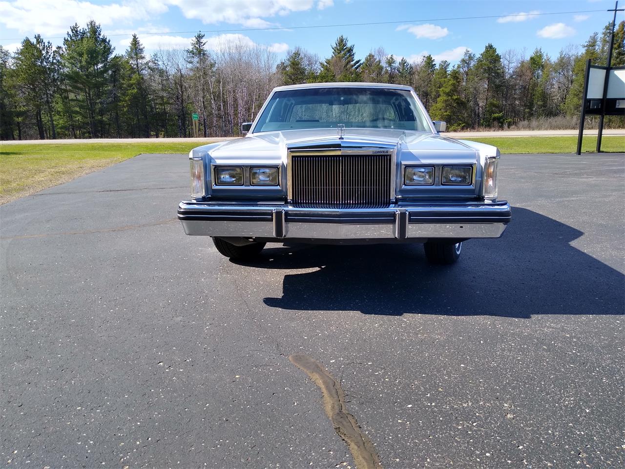 1984 Lincoln Town Car for sale in Norway, MI – photo 6