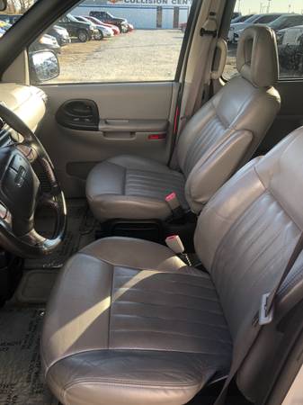 2000 Pontiac Montana - cars & trucks - by owner - vehicle automotive... for sale in Muncie, IN – photo 11