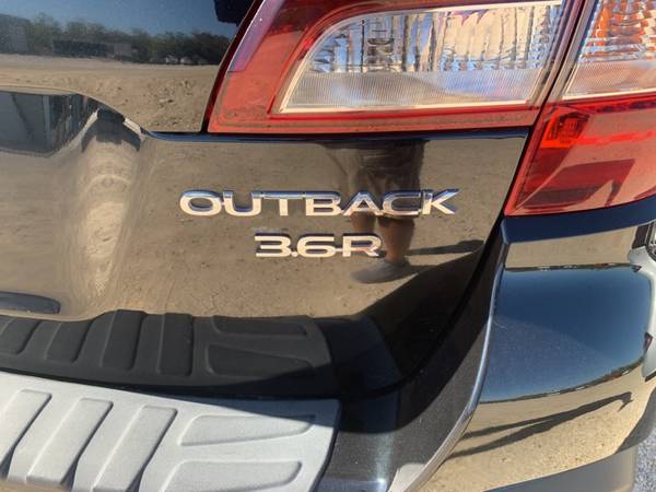 2017 Subaru Outback 3.6R Touring - cars & trucks - by dealer -... for sale in SAN ANGELO, TX – photo 4