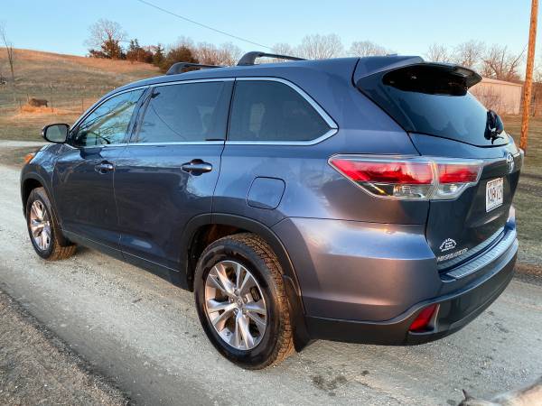 2015 Toyota Highlander LE Plus, AWD V6 for sale in Livonia, MO – photo 5