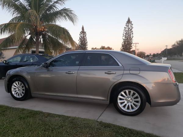 2014 Chrysler 300 for sale in Cape Coral, FL – photo 6