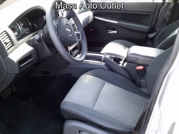 2010 Jeep Grand Cherokee 4WD 4dr Laredo for sale in Worcester, MA – photo 7