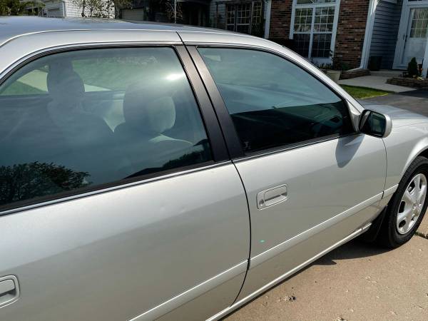 Toyota Camry 2001 (4 cylinders) SUPER CLEAN - - by for sale in Vernon Hills, IL – photo 4