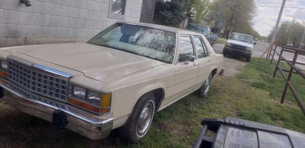 1985 Crown Victoria for sale in Wichita, KS – photo 2