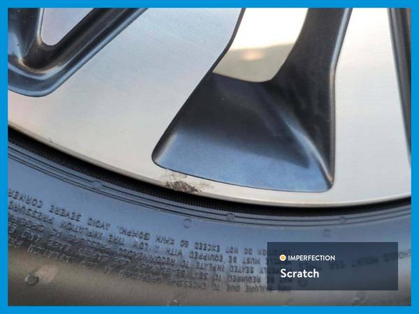 2018 INFINITI QX30 Premium Sport Utility 4D hatchback White for sale in Ronkonkoma, NY – photo 16