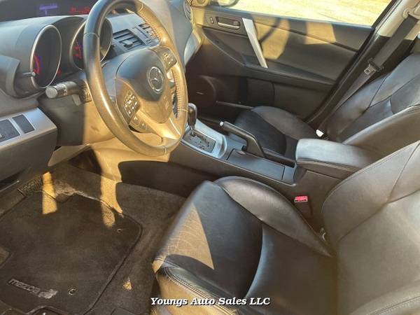 2010 Mazda MAZDA3 s Sport 5-Door 5-Speed Automatic - cars & trucks -... for sale in Fort Atkinson, WI – photo 8