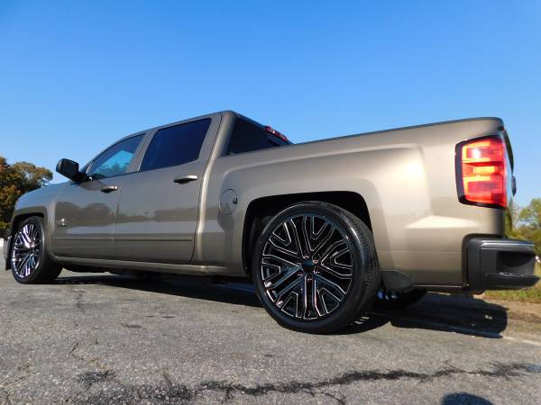 5/7 LOWERED 2015 CHEVY SILVERADO 1500 LT CREW CAB NEW 24" REPS... for sale in KERNERSVILLE, SC – photo 8