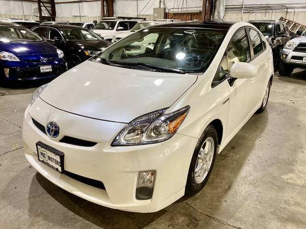 2010 Toyota Prius IV Hatchback 4D FWD/ SERVICED! - cars & trucks -... for sale in Portland, OR – photo 8