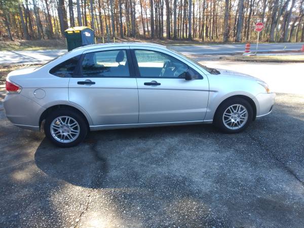 2010 Ford focus **1 OWNER** - cars & trucks - by dealer - vehicle... for sale in Morrow, GA – photo 6