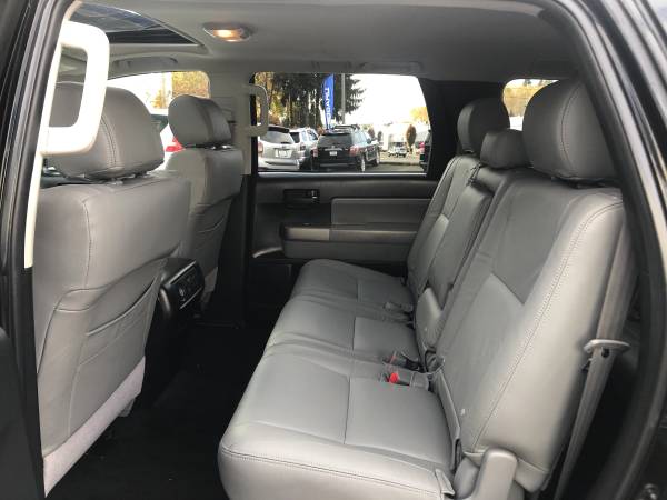 2016 Toyota Sequoia SR5 4WD --Leather, Sunroof, Bluetooth,... for sale in Kirkland, WA – photo 11