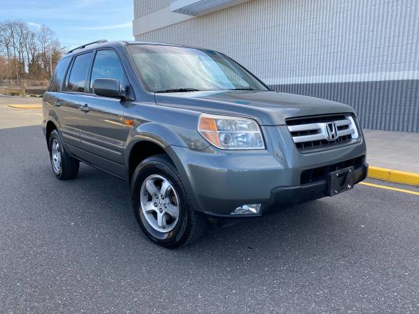 2008 Honda Pilot EXL - Nice SUV - Dealer Maintained-Warranty... for sale in Lakewood, NJ – photo 4