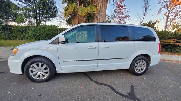 2014 Chrysler Town & Country - Financing Available! - cars & trucks... for sale in Tracy, CA – photo 7