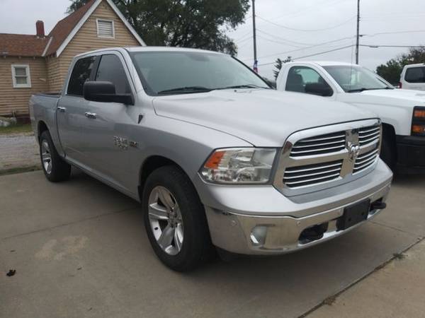 2014 Ram 1500 Crew Cab - Financing Available! - cars & trucks - by... for sale in Wichita, KS – photo 3