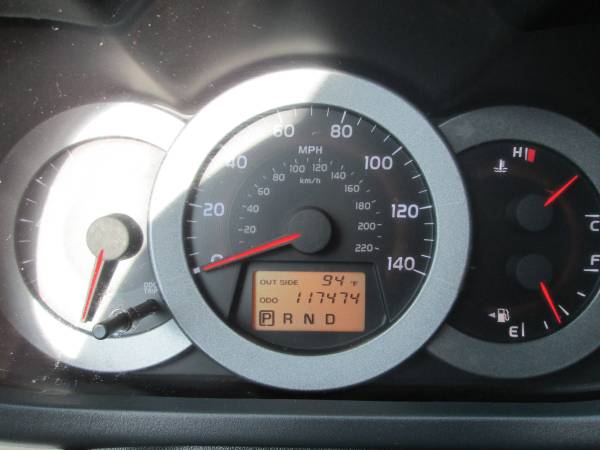 2008 Toyota RAV4 Limited I4 4WD GREAT ON GAS VERY CLEAN - cars &... for sale in East Providence, RI – photo 17