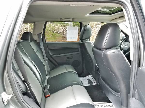 2008 Jeep Grand Cherokee Laredo AWD, 180K, AC, Leather, Roof, Nav, Cam for sale in Belmont, MA – photo 12