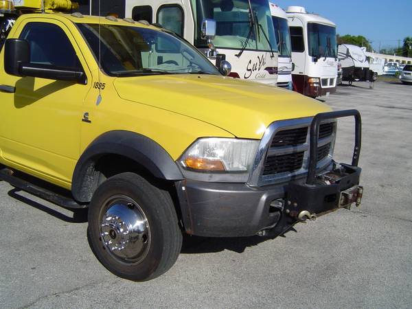 11 Bucket truck Dodge Cummins diesel boom 45ft 4x4 winch $29995 -... for sale in Cocoa, FL – photo 4