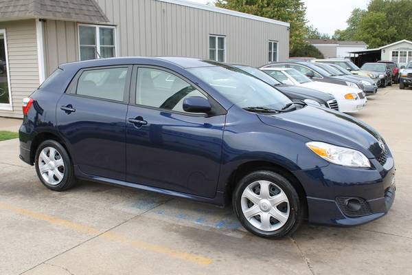 2009 Toyota Matrix S 5-Speed AT for sale in Iowa City, IA – photo 2