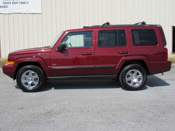 ** 2007 JEEP COMMANDER * 3RD ROW * 7 PASSENGER * VERY CLEAN ** for sale in Fort Oglethorpe, TN – photo 2