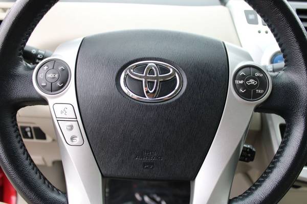2013 Toyota Prius v Five Navigation, Backup camera, Bluetooth,... for sale in Everett, WA – photo 2