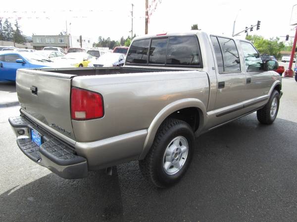 2001 Chevrolet S-10 Crew Cab 4X4 BRONZE 57K MILES 2 OWNER LIKE NEW for sale in Milwaukie, OR – photo 7
