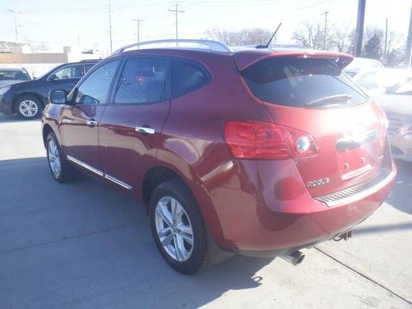 2012 Nissan Rogue SV - cars & trucks - by dealer - vehicle... for sale in Des Moines, IA – photo 7