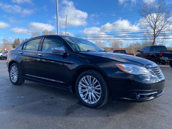 Loaded! 2013 Chrysler 200 Limited! Affordable! Clean Carfax! - cars for sale in Ortonville, MI – photo 7