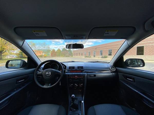 2008 Mazda3 i Sport: WOW 5 Spd Manual ** ONE OWNER ** EXTENSIVE... for sale in Madison, WI – photo 16
