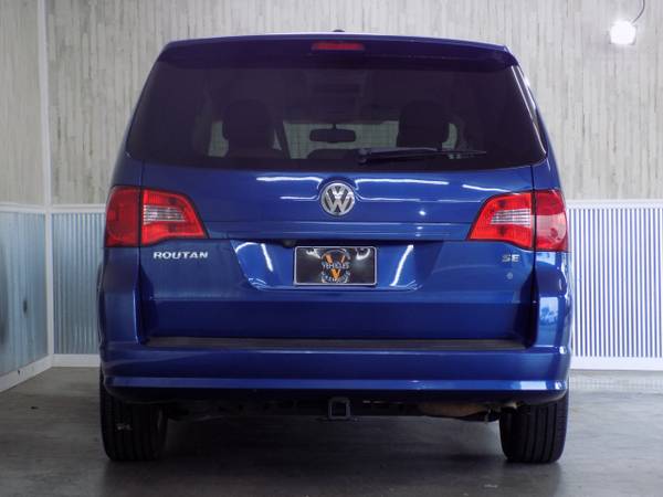 2010 Volkswagen Routan SE - - by dealer - vehicle for sale in Nashville, TN – photo 9