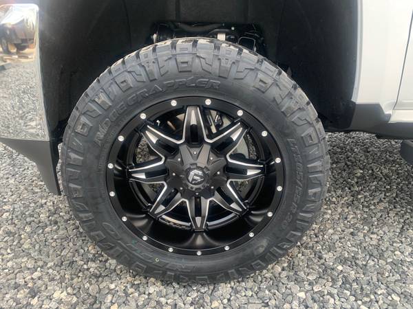 *2018 Chevy Silverado 2500HD LTZ Z71 4x4 Duramax -1,373 Miles - cars... for sale in Stokesdale, NY – photo 12