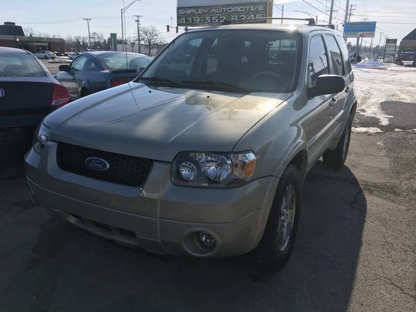 2005 Ford Escape Limited 2WD - - by dealer - vehicle for sale in Bowling green, OH – photo 5