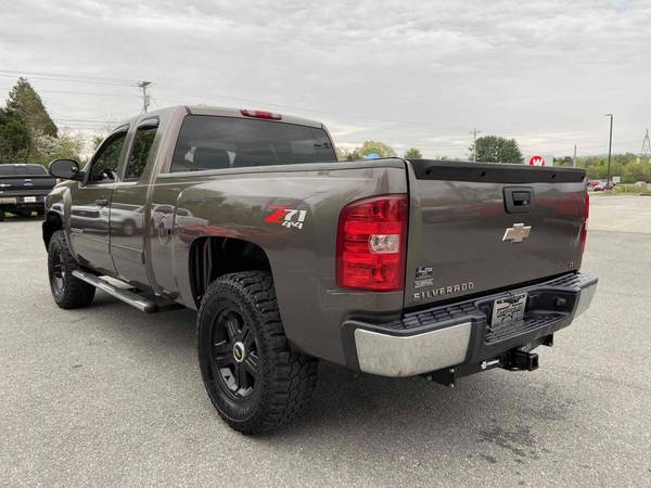 2008 Chevrolet Silverado 1500 LT1 4X4 Lifted - - by for sale in Maryville, TN – photo 5