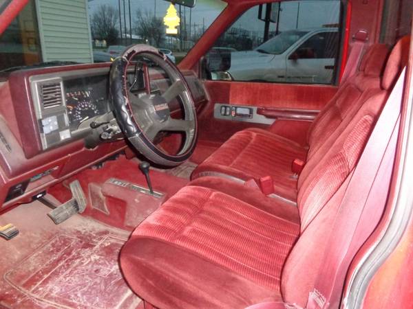 1994 Chevrolet C/K 1500 Reg Cab 117.5" WB 4WD - cars & trucks - by... for sale in Marion, IA – photo 2