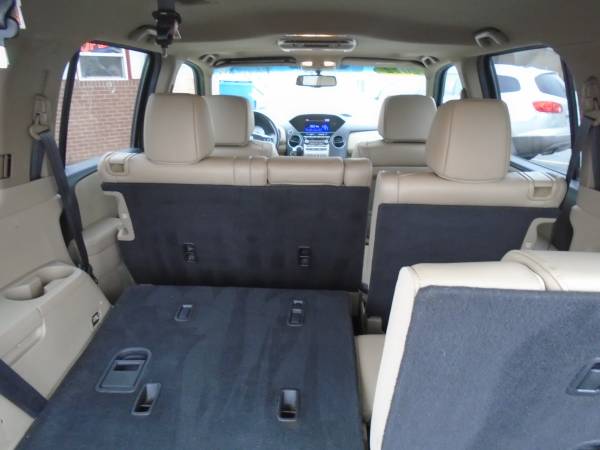 2012 Honda Pilot EXL with DVD 4WD - - by dealer for sale in Bettendorf, IA – photo 6