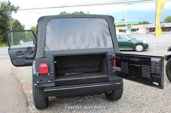 2006 Jeep Wrangler SE 6-Speed Manual - cars & trucks - by dealer -... for sale in Statesville, NC – photo 12