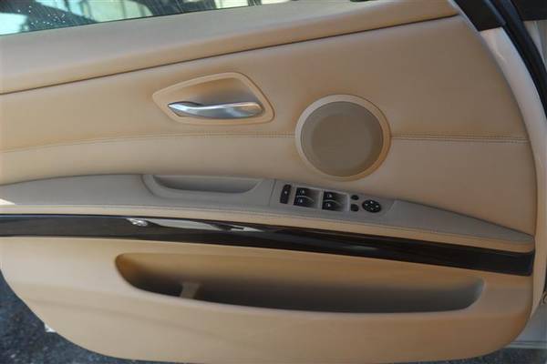 2009 BMW 328i, CLEAN TITLE, 1 OWNER, LEATHER, SUNROOF, LOW MILES for sale in Graham, NC – photo 9