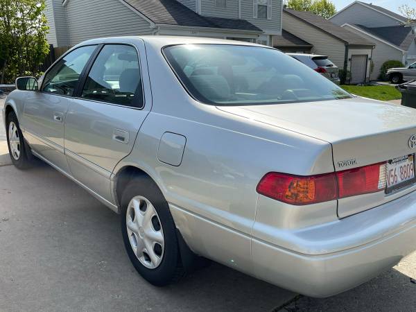 Toyota Camry 2001 (4 cylinders) SUPER CLEAN - - by for sale in Vernon Hills, IL – photo 8