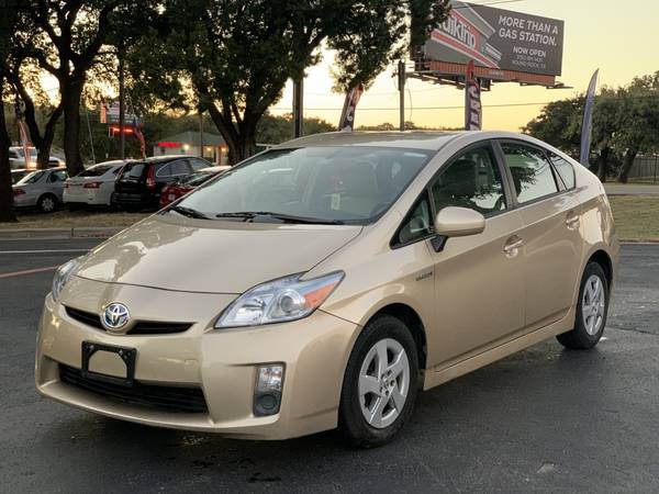 2010 Toyota Prius - Clean Title- Low Mileage - 1 owner - 107k miles... for sale in Austin, TX – photo 3
