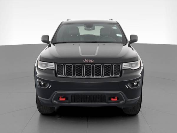 2018 Jeep Grand Cherokee Trailhawk Sport Utility 4D suv Black for sale in Erie, PA – photo 17