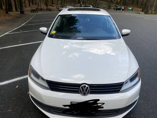 2012 Volkswagon Jetta Sel 2.5L. One owner and always garage kept -... for sale in Riverside, RI – photo 7