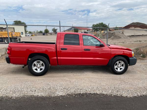 2005 Dodge Dakota Crew Cab 4WD - cars & trucks - by owner - vehicle... for sale in Albuquerque, NM – photo 5